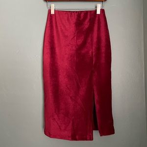 Forever 21 Knee Length Skirt with slit Red Size Small